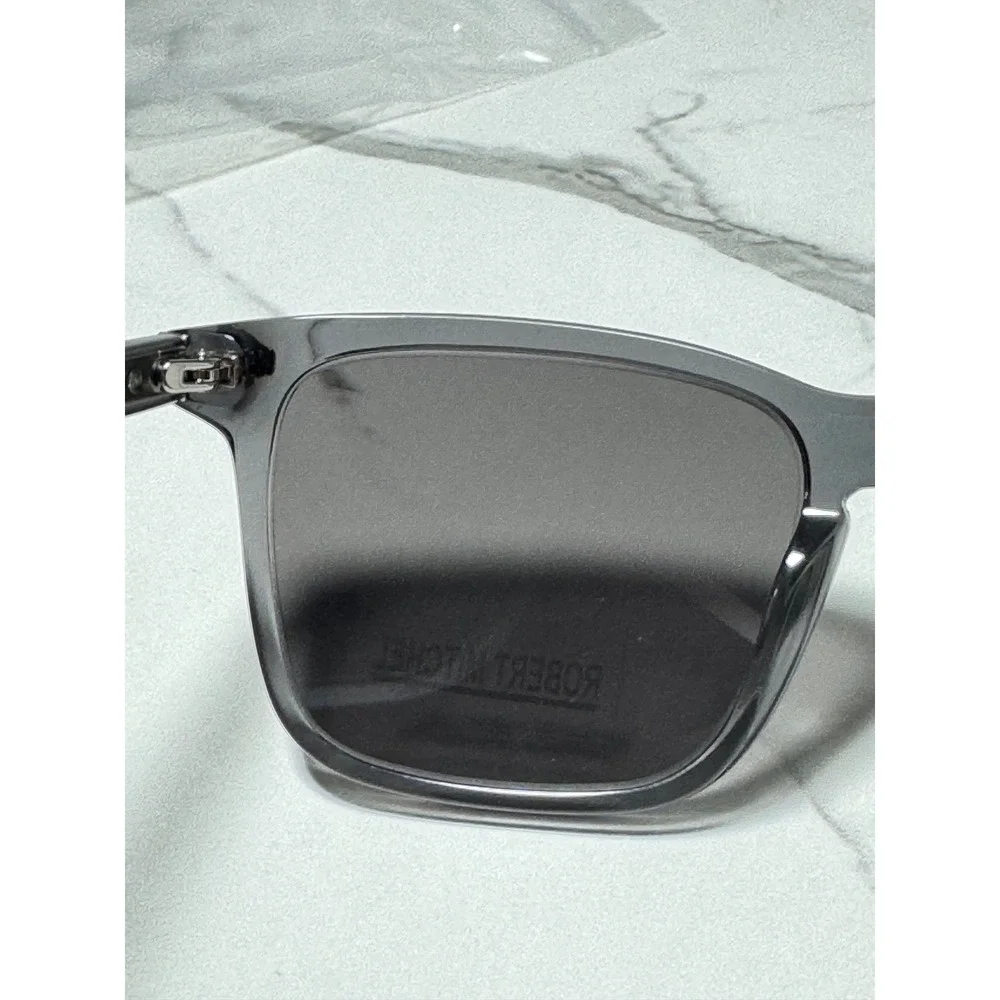 Robert Mitchel Suns Gray Square Sunglasses RMS 20212-GR 52-18-145 MSRP 160